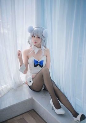 年轻漂亮的女邻居4_蓝光电影完整版在线观看